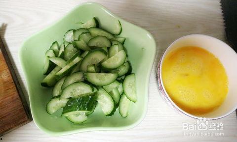 吃瓜可以吃鸡蛋吧,吃瓜也能吃鸡蛋？揭秘夏日美食新风尚