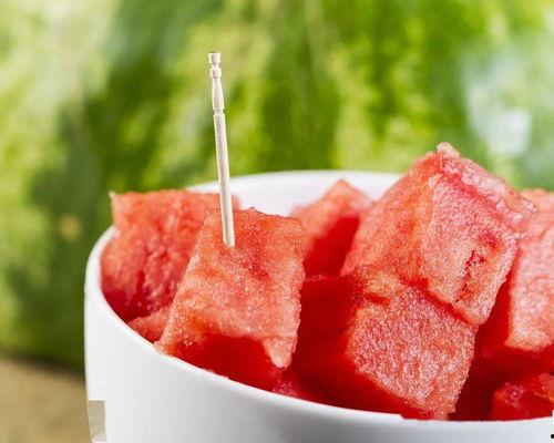 粉墨吃瓜,揭秘娱乐圈吃瓜背后的真相